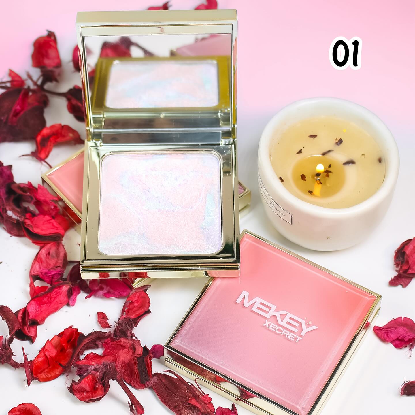 Mekey Xecret Glow Highlighter Palette shade